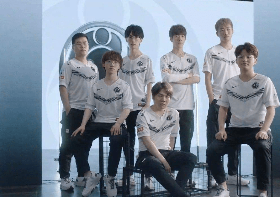 发球后的第 发球后的第