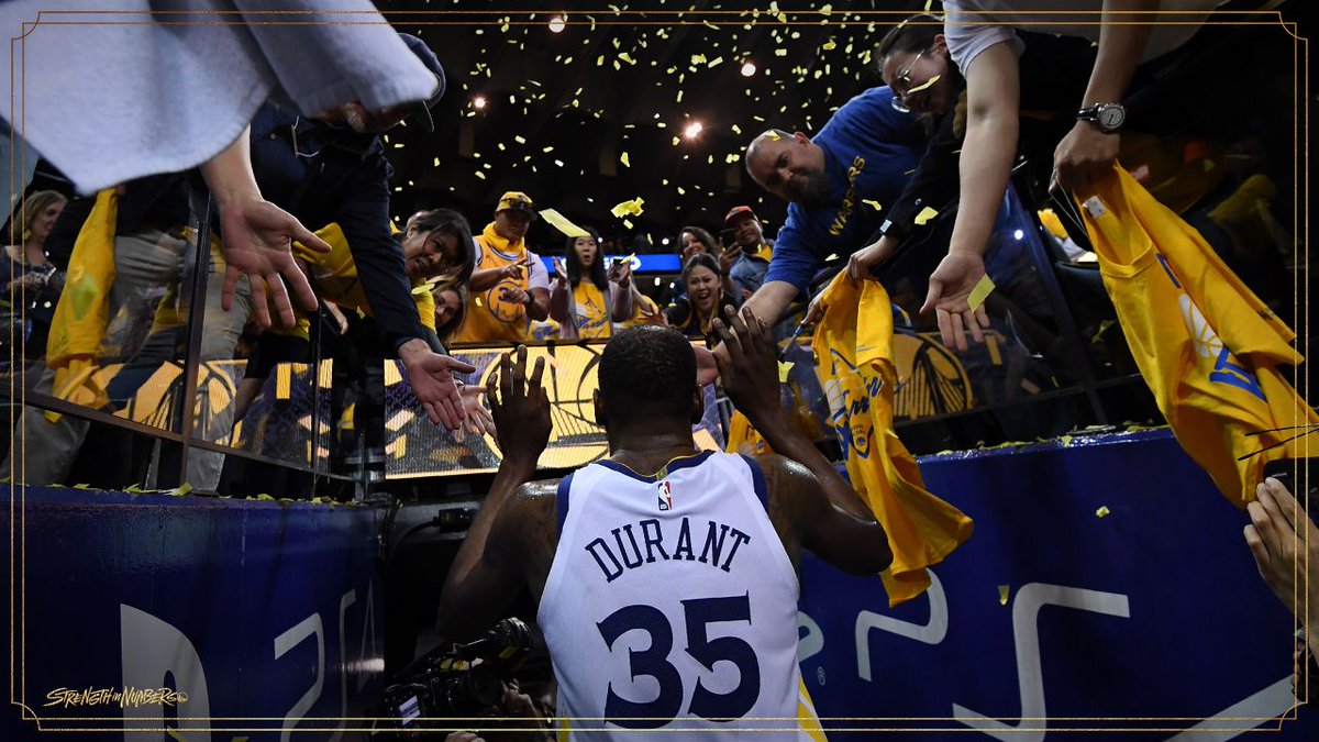 他在中场的 他在中场的