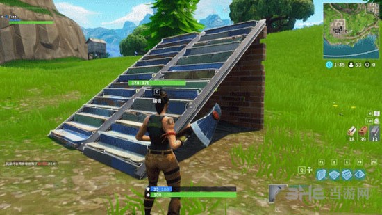 对比明显，阿方索-戴维斯晒受伤后与现在腿部肌肉对比照