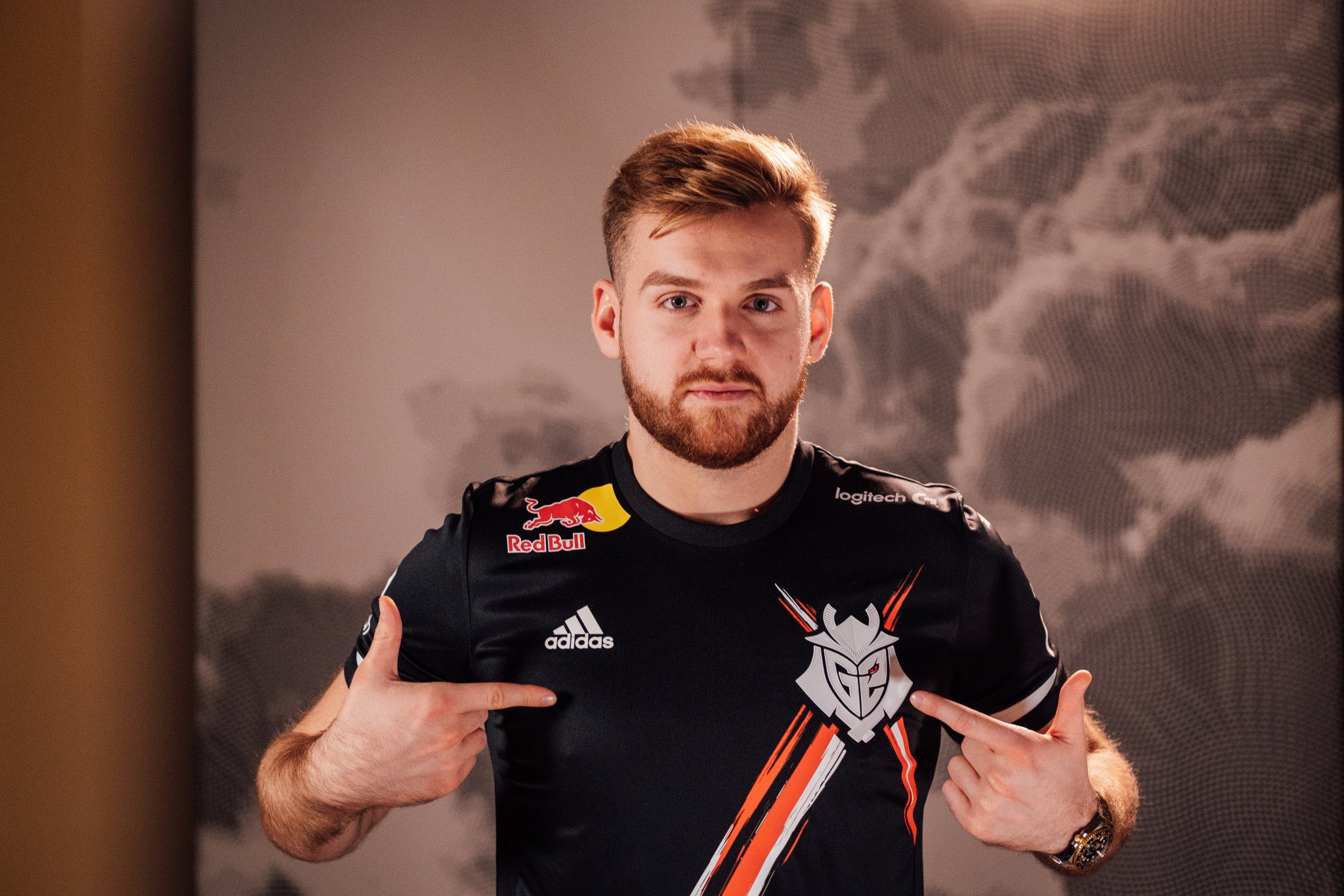 球员自荐系 球员自荐系