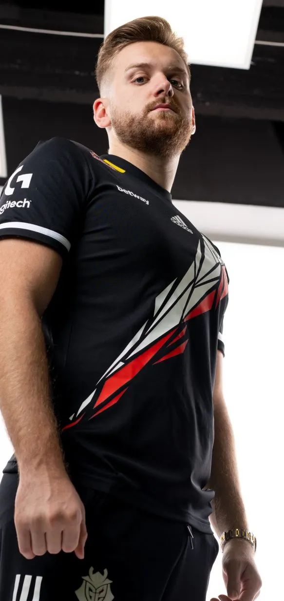 谁能在中场 谁能在中场